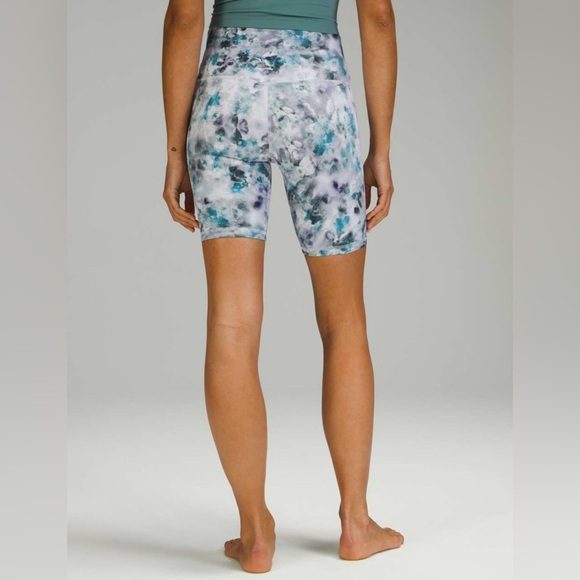 Lululemon Align Short 8" in Kaleidofloral Multi - Picture 3 of 7